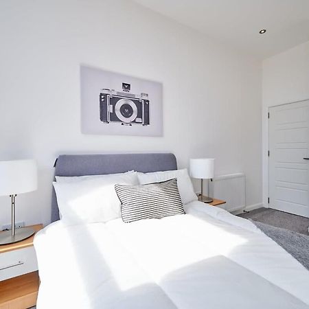 Modern 2 Bedroom Apartment In Preston Preston  Kültér fotó